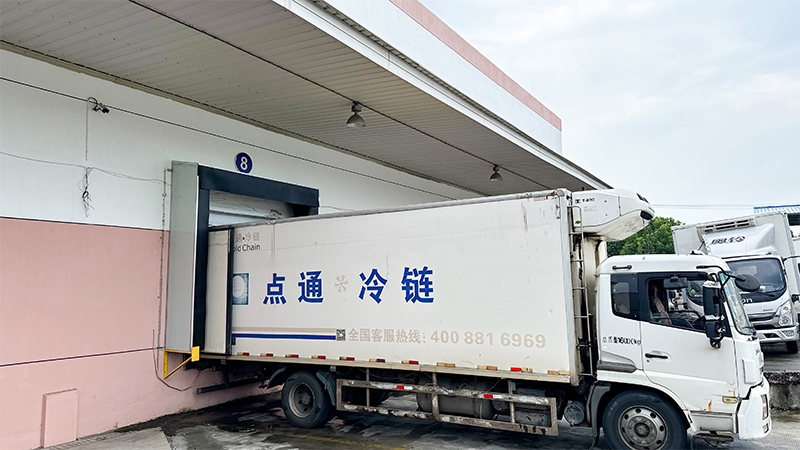 How-Dock-Shelter-Improves-Loading-Efficiency