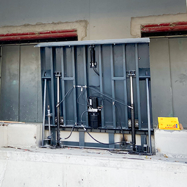 Vertical-dock-leveler