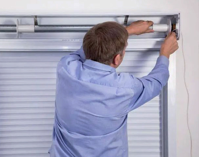 Roller Shutter Door vs Sectional Door12jpg