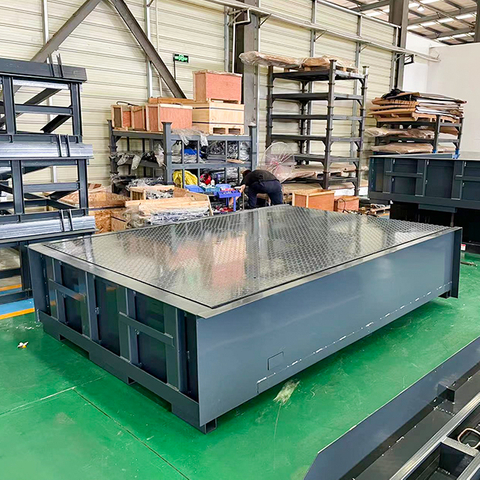 Pour-in-Pan Dock Leveler